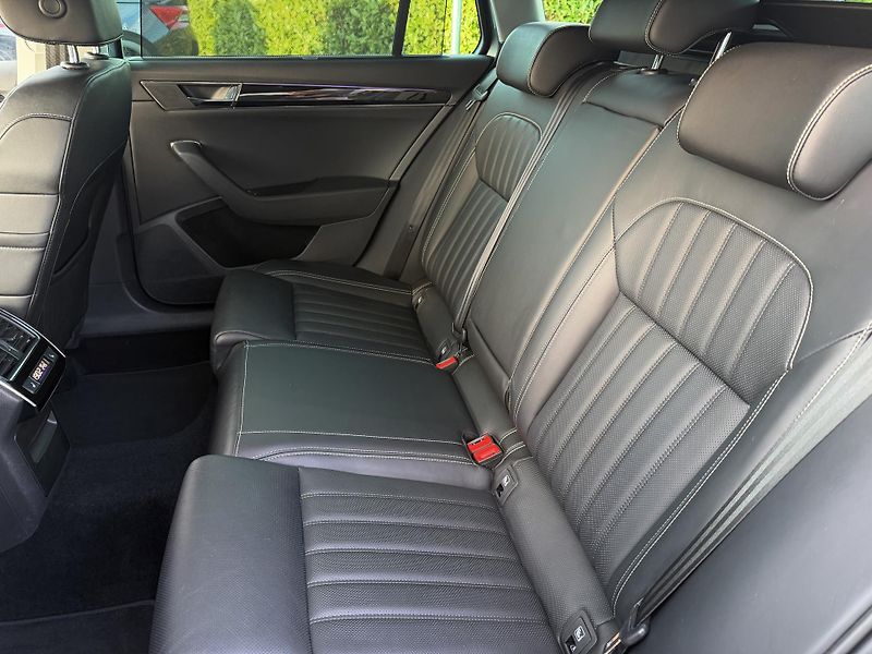 Škoda Superb (2019) L&K/2.0 TDi 140 kw/DSG - fotka 14 z 25
