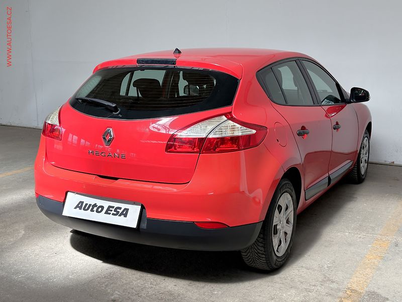Renault Mégane (2011) 1.6 16V, Authentique, AC - fotka 4 z 13