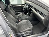 Volkswagen Passat (2023) 2.0TDI 147kW 4X4 DSG TAŽNÉ  - náhled 8