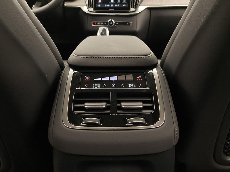 Volvo XC90 (2026) T8 AWD Plug-in BRIGHT PLUS 7m - fotka 73 z 73