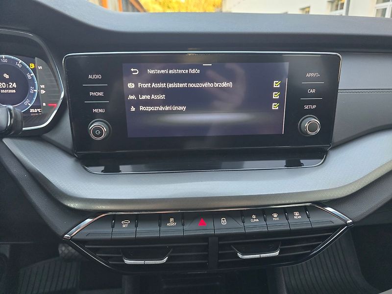 Škoda Octavia 2.0TDi 110kW DSG 1.Maj. ČR - fotka 16 z 39