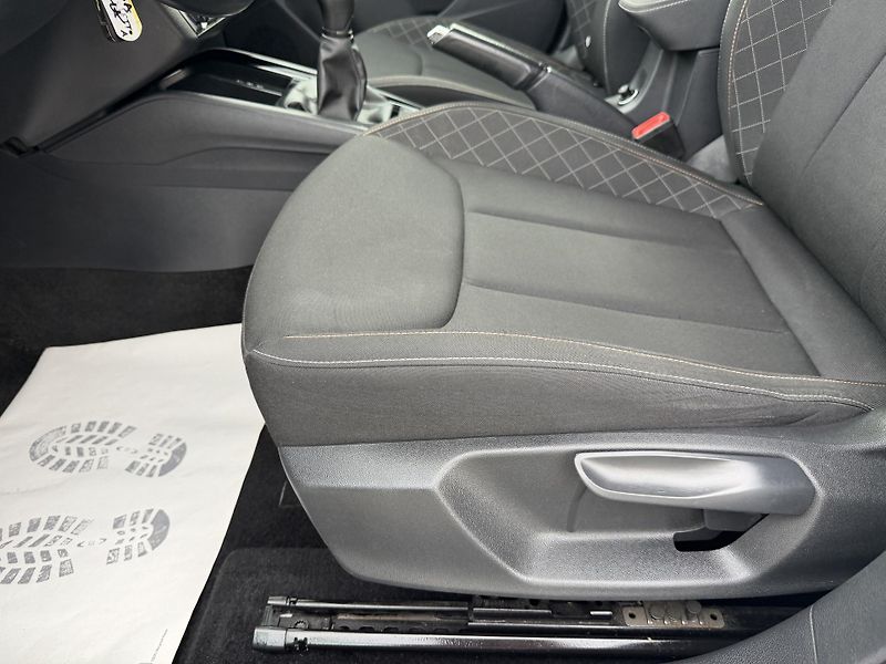 Škoda Scala 1.6TDi 115PS 6R STYLE LED STK! - fotka 93 z 153