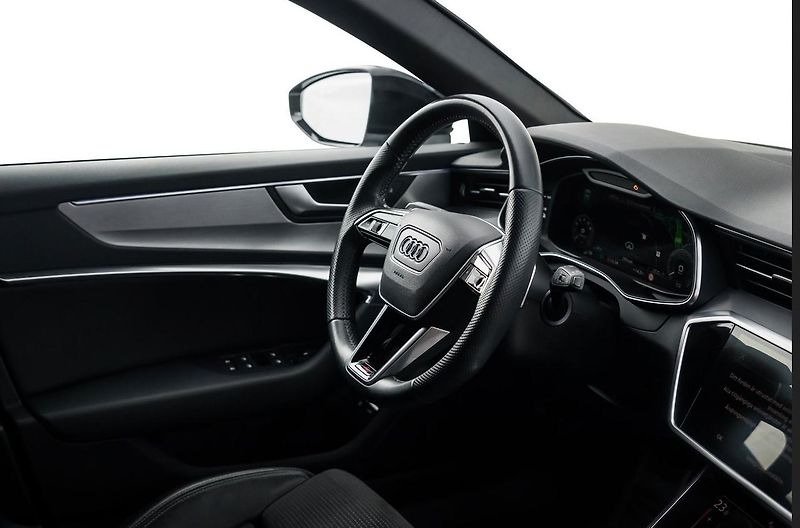 Audi A6 Avant 55 TFSI e quattro S Line Tažné - fotka 22 z 26