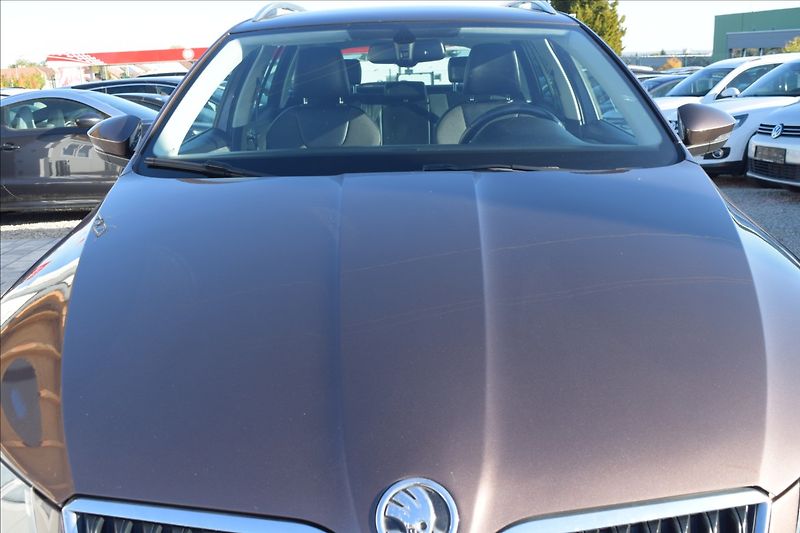 Škoda Octavia 1,6 TDI 77KW ALU KLIMA NAVI - fotka 3 z 48