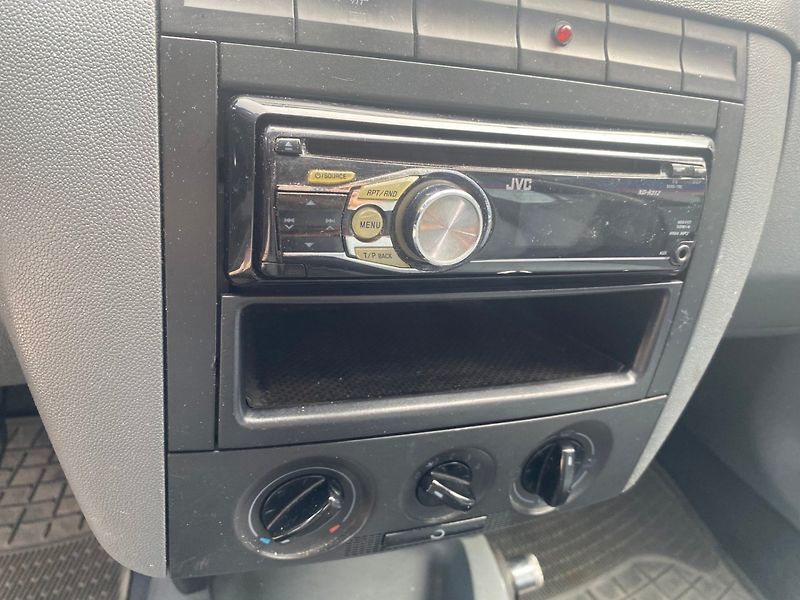 Škoda Fabia (2001) 1.4 44 kW MPi - fotka 8 z 12