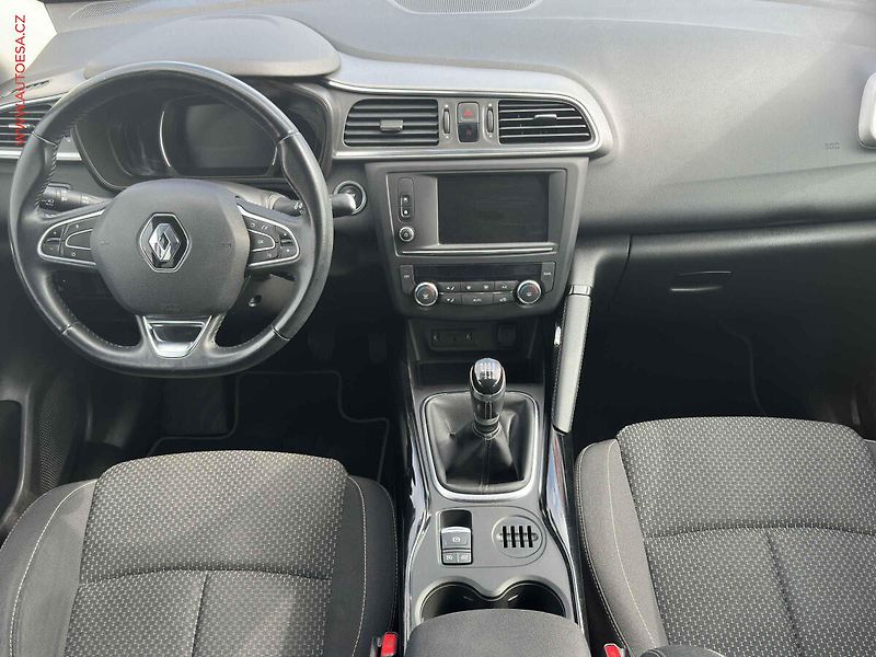 Renault Kadjar (2016) 1.2TCe, 1.maj,ČR, Navi - fotka 8 z 21