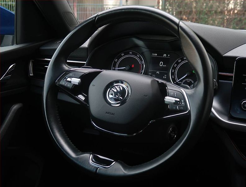 Škoda Kamiq (2022) Style 1.0 TSI, Automat - fotka 17 z 19