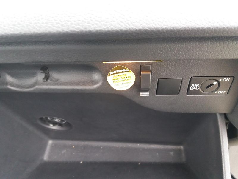 Volkswagen Tiguan 1.4TSi,118kW,Sport-Style,TAŽNY - fotka 22 z 29