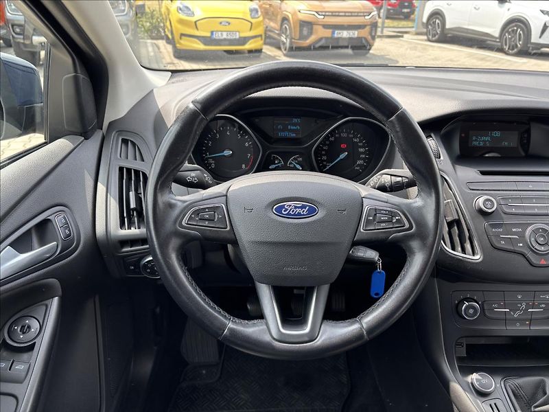 Ford Focus 1,6 Trend 1.6 Duratec Ti-VCT - fotka 14 z 33