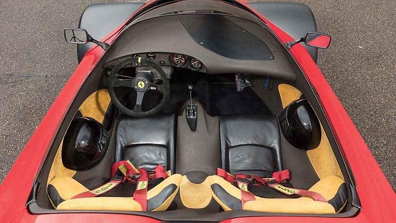 Koncept Ferrari 328 GTS Conciso.