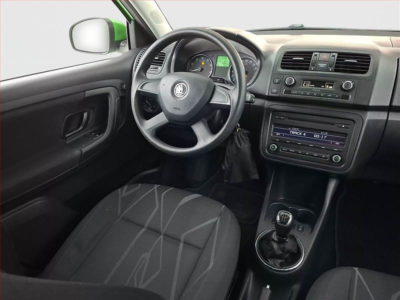 Škoda Fabia (2013) 1.2 TSI, Park. senzory - fotka 7 z 14