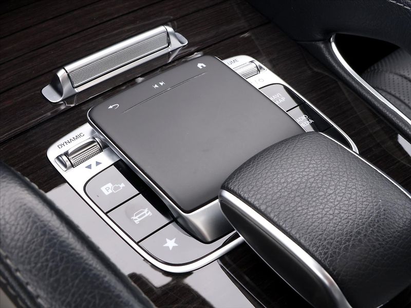 Mercedes-Benz GLS 2,9 400d 4MATIC AMG CZ DPH - fotka 37 z 49