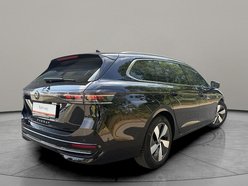 Volkswagen Passat Elegance 2.0 TDI 110 kW DSG Va - fotka 2 z 26