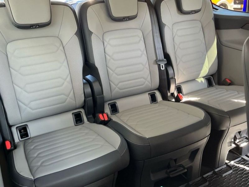 Ford Tourneo Custom 2.5i,171KW,CZ,DPH,1MAJ,MATRIX - fotka 26 z 27