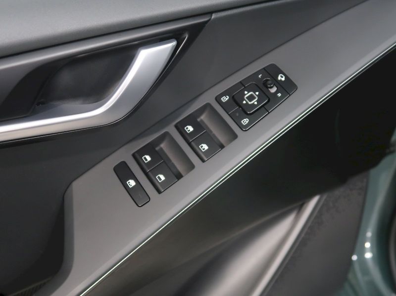 Kia Niro (2022) STYLE 1.6T-GDi 104KW - fotka 34 z 39