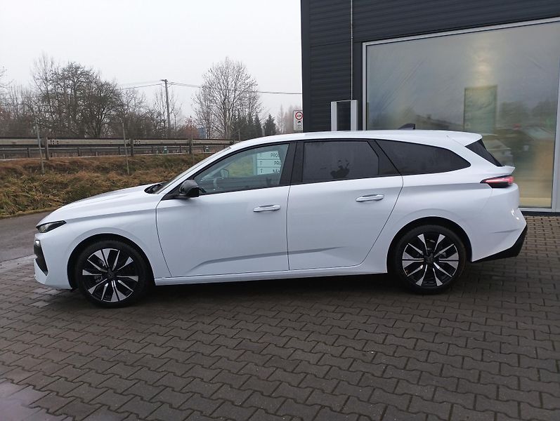 Peugeot 308 (2026) SW ALLURE Hybrid 145 e-DCS6 - fotka 4 z 19