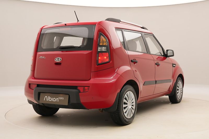 Kia Soul 1.6i 93kW CZ - fotka 11 z 26