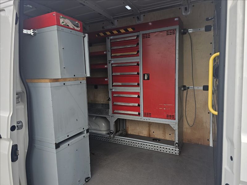 Volkswagen Crafter 2,0 TDi 103KW NAVI KAMERA DPH - fotka 22 z 32