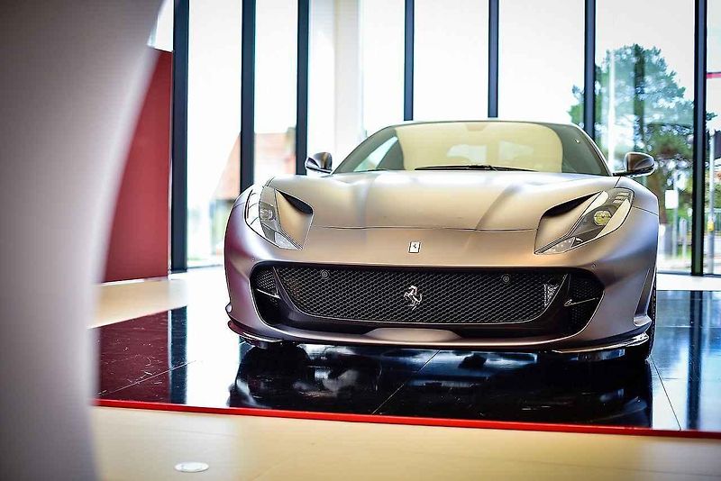 Ferrari 812 Superfast.