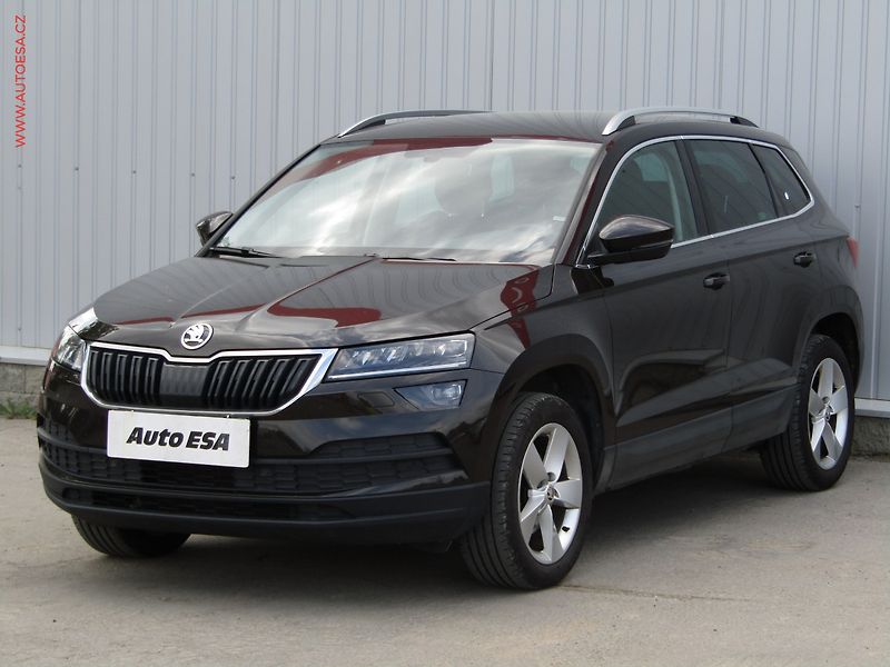 Škoda Karoq (2019) 1.6 TDi, 2.maj,ČR, Style - fotka 3 z 21