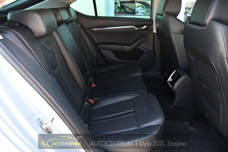 Škoda Octavia 2.0TDi 110kW DSG  - fotka 19 z 54