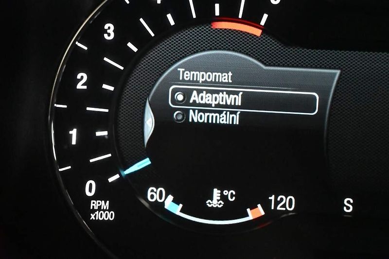 Ford Mondeo (2020) 2.0 140 KW LED ACC SONY 8AT EC - fotka 22 z 37