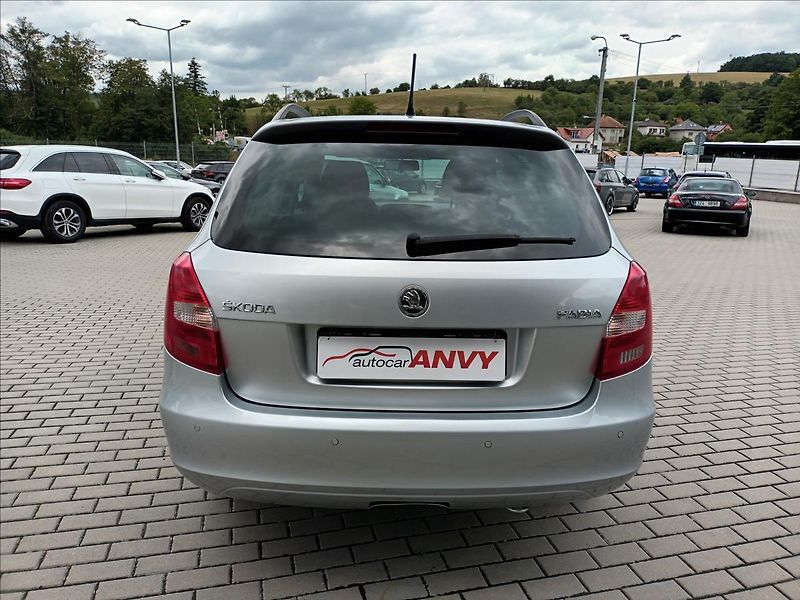 Škoda Fabia 1,6 TDI,77KW,1MAJ,TAŽNÉ,VÝHŘEV - fotka 6 z 37