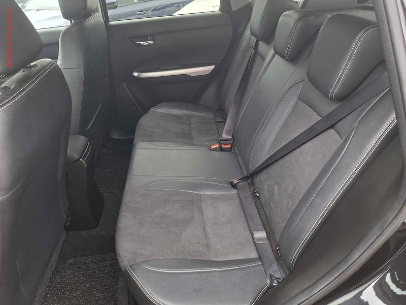 Suzuki Vitara (2016) 1.6DDIS 4x4, ČR, LED, navi - fotka 10 z 17