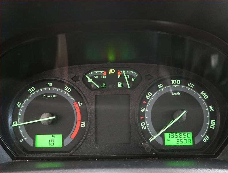 Škoda Fabia (2007) 1.2 12V, nová STK, Tažné - fotka 11 z 12