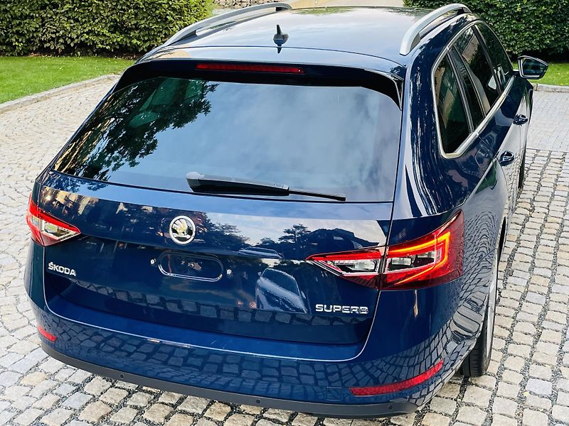 Škoda Superb 2.0TDI DSG TAŽNÉ NEZÁVISLE TOP - fotka 14 z 53