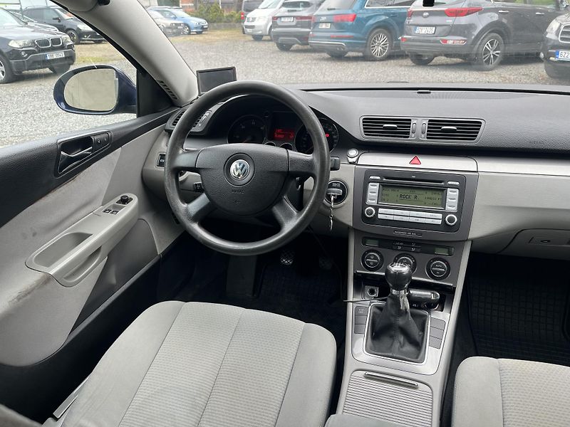 Volkswagen Passat (2008) 1,9 TDi 77 Kw TAŽNÉ - fotka 11 z 17
