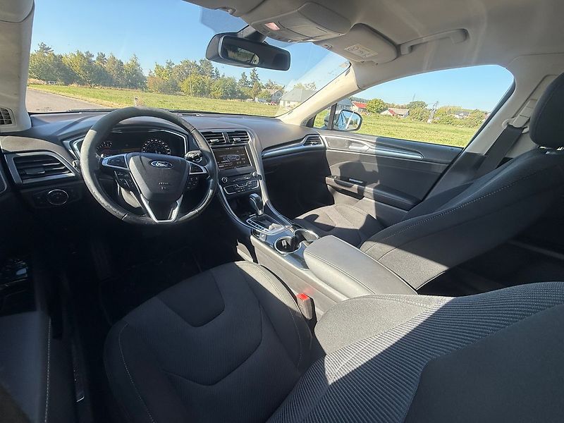 Ford Mondeo 2,0 Tdci Liftback Automat - fotka 9 z 17