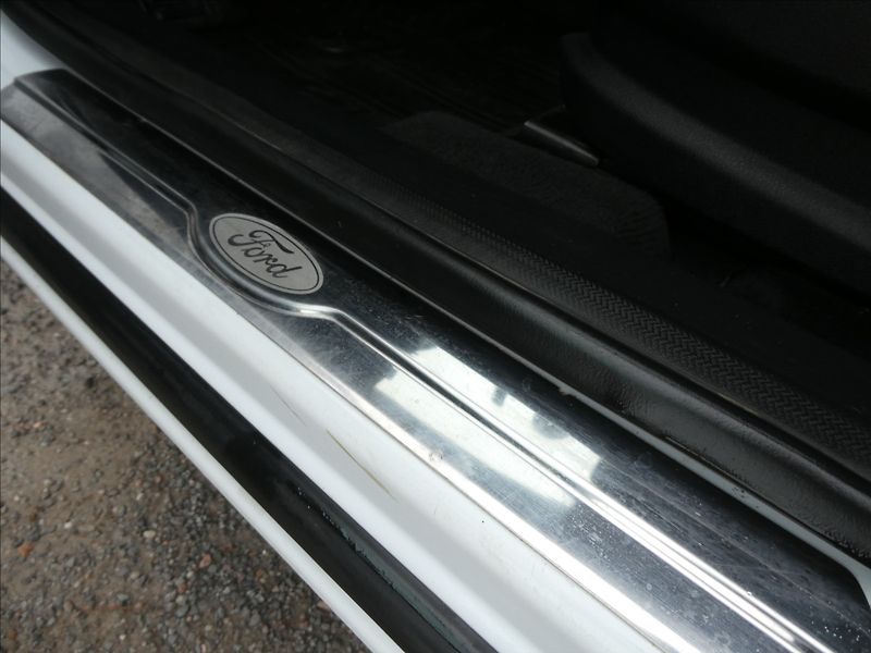 Ford S-MAX 2,0 TDCi 120kW AUT, po servise - fotka 33 z 47