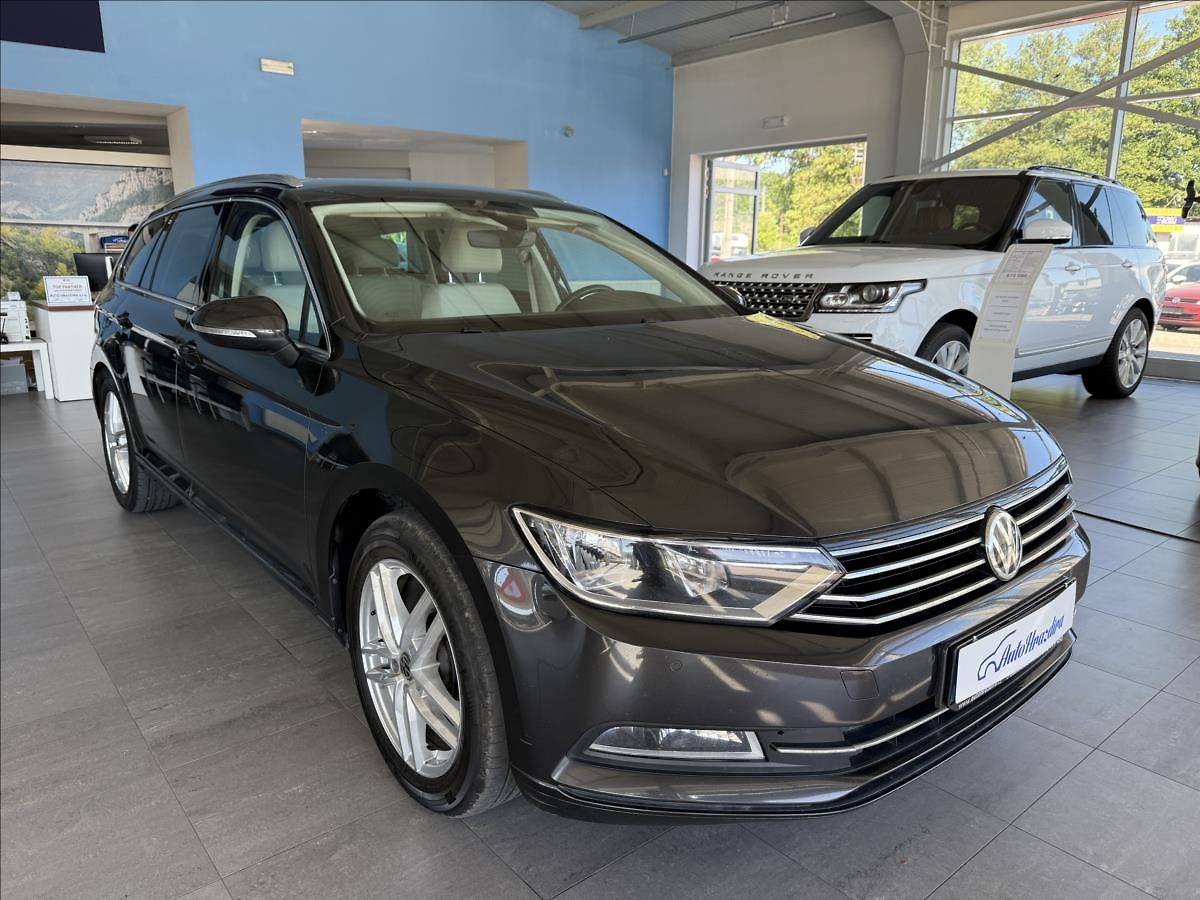 Volkswagen Passat 2,0   TDI 110kW,SERVISNÍ KNÍŽK