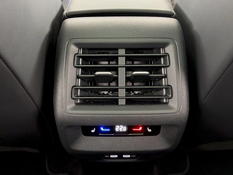 Volkswagen Tayron (2025) R-Line 2.0 TDI 142kW 4Motion D - fotka 42 z 48