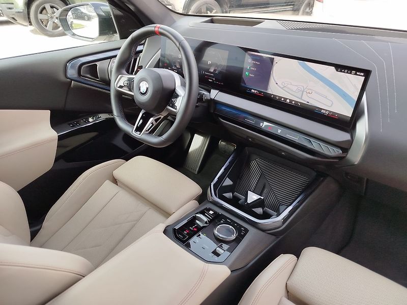 BMW X3 M50 xDrive - fotka 17 z 38