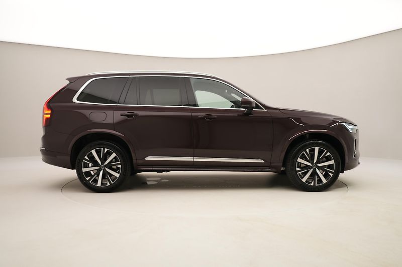 Volvo XC90 (2026) B5 AWD AUT CORE 7míst - fotka 13 z 56