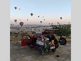 Český tým He//o Wor/d na Mongol Rally