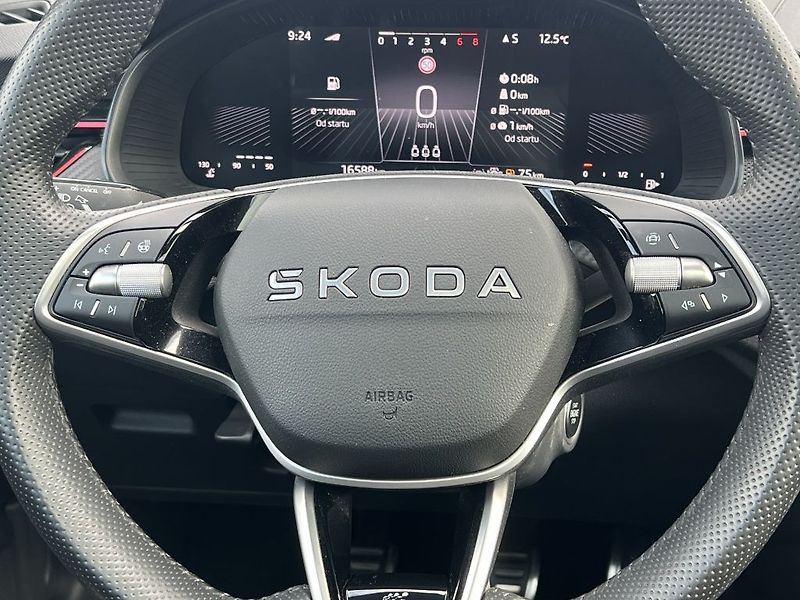 Škoda Scala Monte Carlo 1.5 TSI 110 kW - fotka 25 z 35