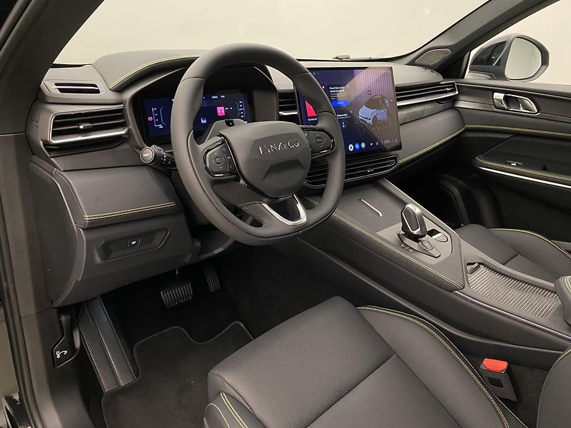 Lynk & Co 01 MORE PHEV AUT CZ 1.maj - fotka 17 z 93