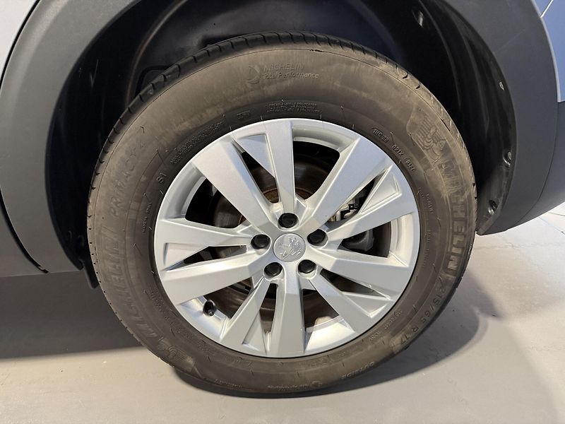 Peugeot 5008 ACTIVE PACK 1.2 PureTech 130 S - fotka 13 z 13