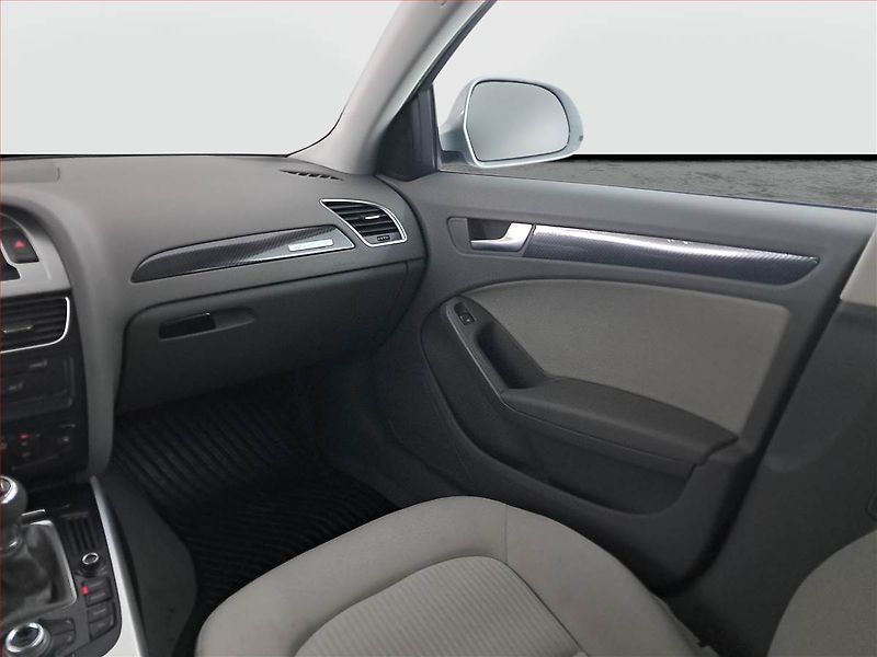 Audi A4 (2008) 3.0 TDI , 4X4, Xenony - fotka 8 z 16