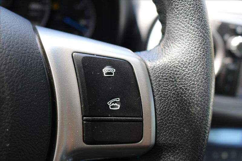 Toyota Yaris 1,5 Hybrid, Automat - fotka 19 z 40