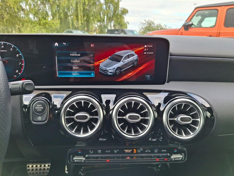 Mercedes-Benz Třídy A (2019) Mercedes-AMG A 35 4MATIC - fotka 15 z 23