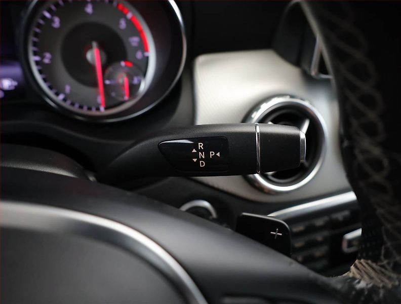 Mercedes-Benz GLA (2014) 200 CDI, 4X4, Automat - fotka 11 z 20