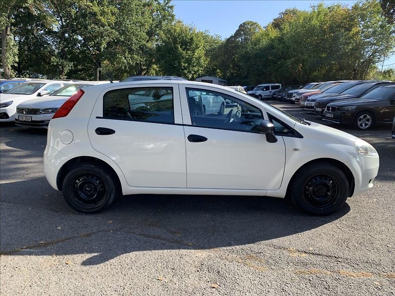 Fiat Punto 1,2 i - fotka 4 z 17