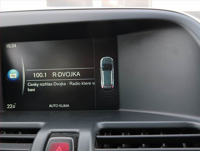 Volvo XC60 (2014) D4, Automat, Serv.kniha, Kůže - fotka 22 z 24