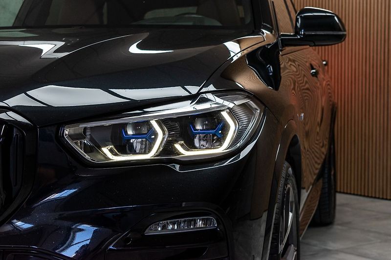 BMW X5 xDrive30d ///M*TAŽNÉ*LASER*ČR* - fotka 44 z 52