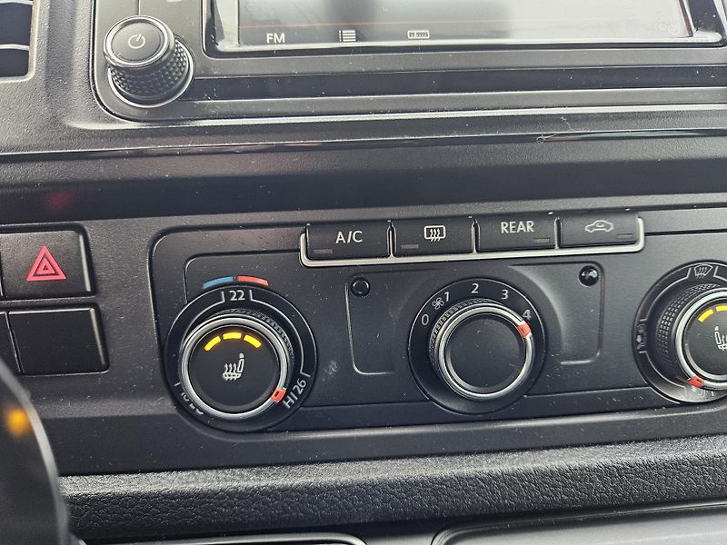 Volkswagen Multivan (2018) 2L 110KW, 4X4, DSG, DPH - fotka 15 z 23