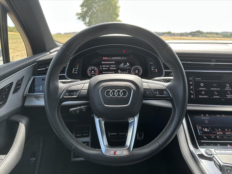 Audi Q7 3.0 50 TDI quattro tiptronic S - fotka 16 z 40